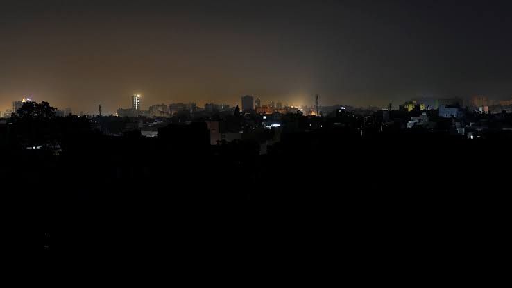 Lahore Experiencing Blackout, Residents Advised to Stay Indoors