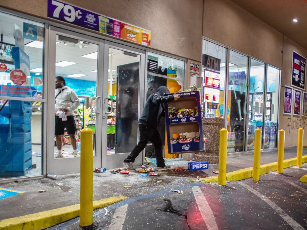 Anti-ICE Protests Lead to Looting of Apple Store, CVS in Los Angeles