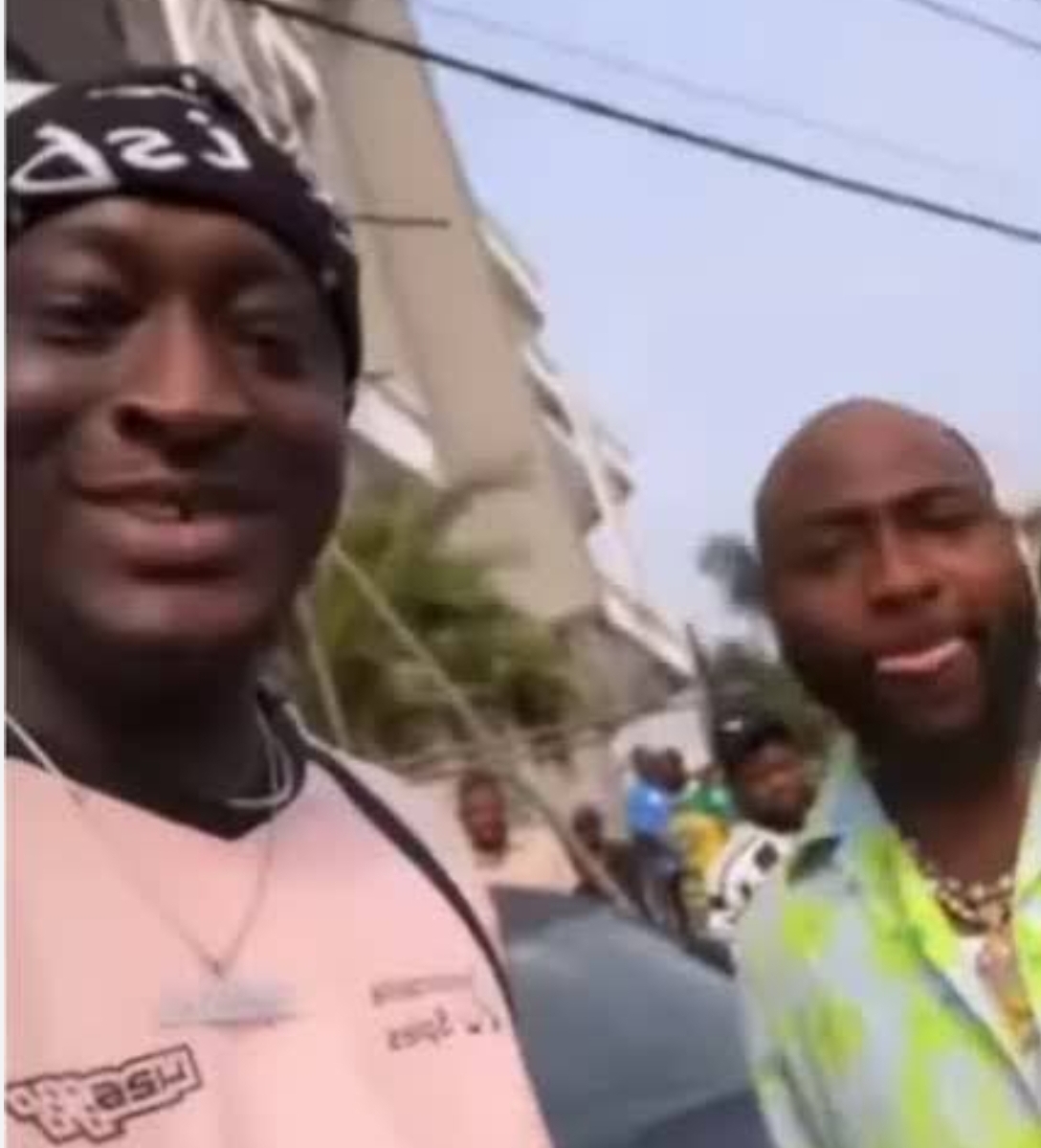 Carter Efe decamps to Davido's side but 30BGs rejected him.