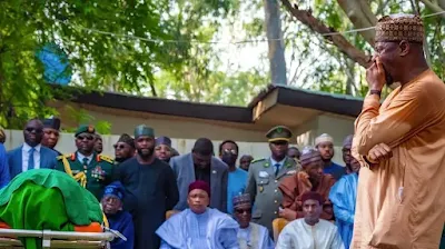 Emotional Moment as Gov. Dikko Radda Weeps at Buhari’s Burial