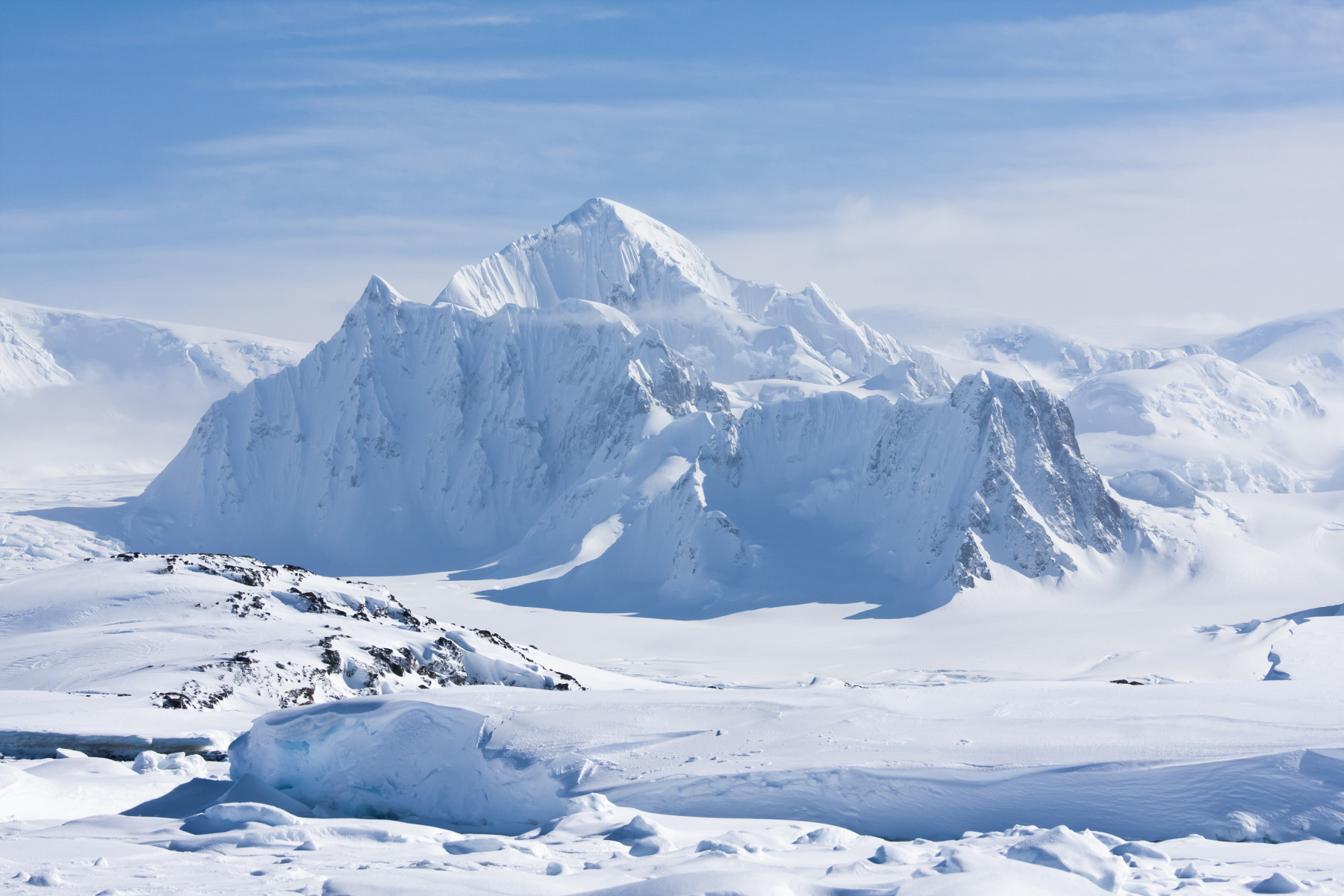 Teen Pilot Detained in Chile Over Unauthorized Antarctica Landing